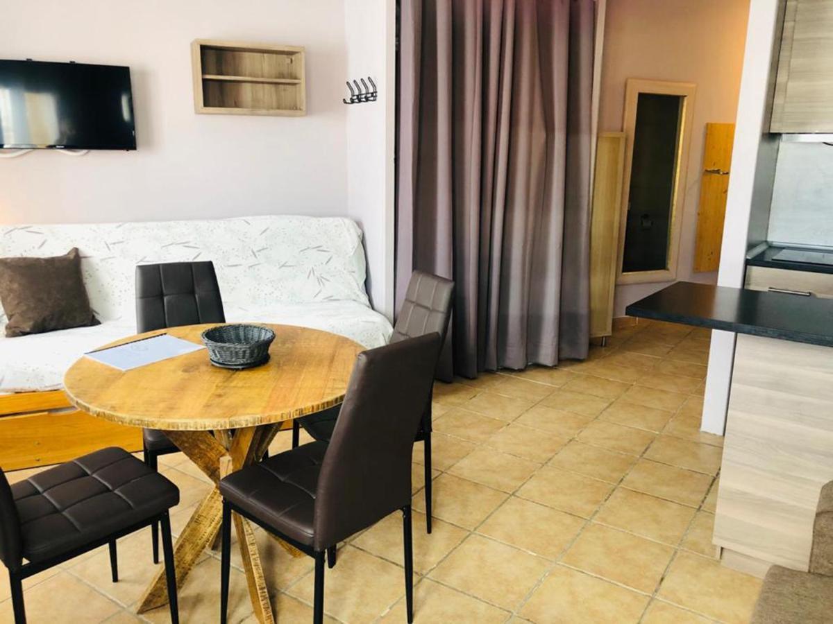 Apartamentos Pie De Pistas Mikka 3000 Pas De La Casa Eksteriør billede